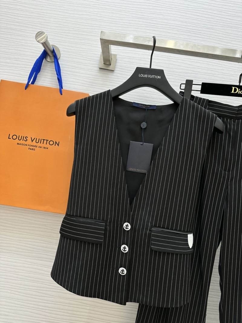 Louis Vuitton Long Suits